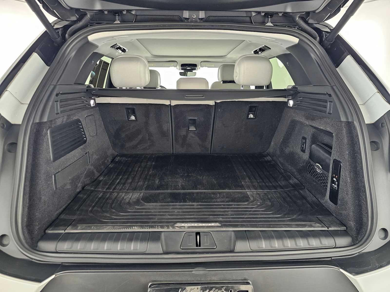 2023 Land Rover Range Rover Sport SE