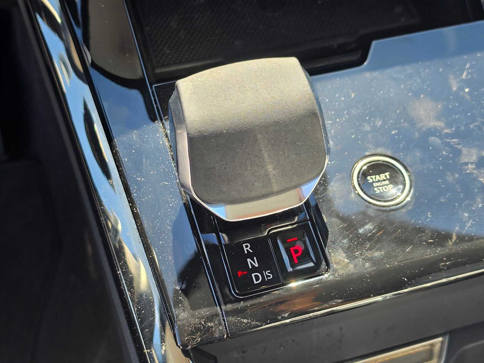 2024 Land Rover Range Rover Sport SE
