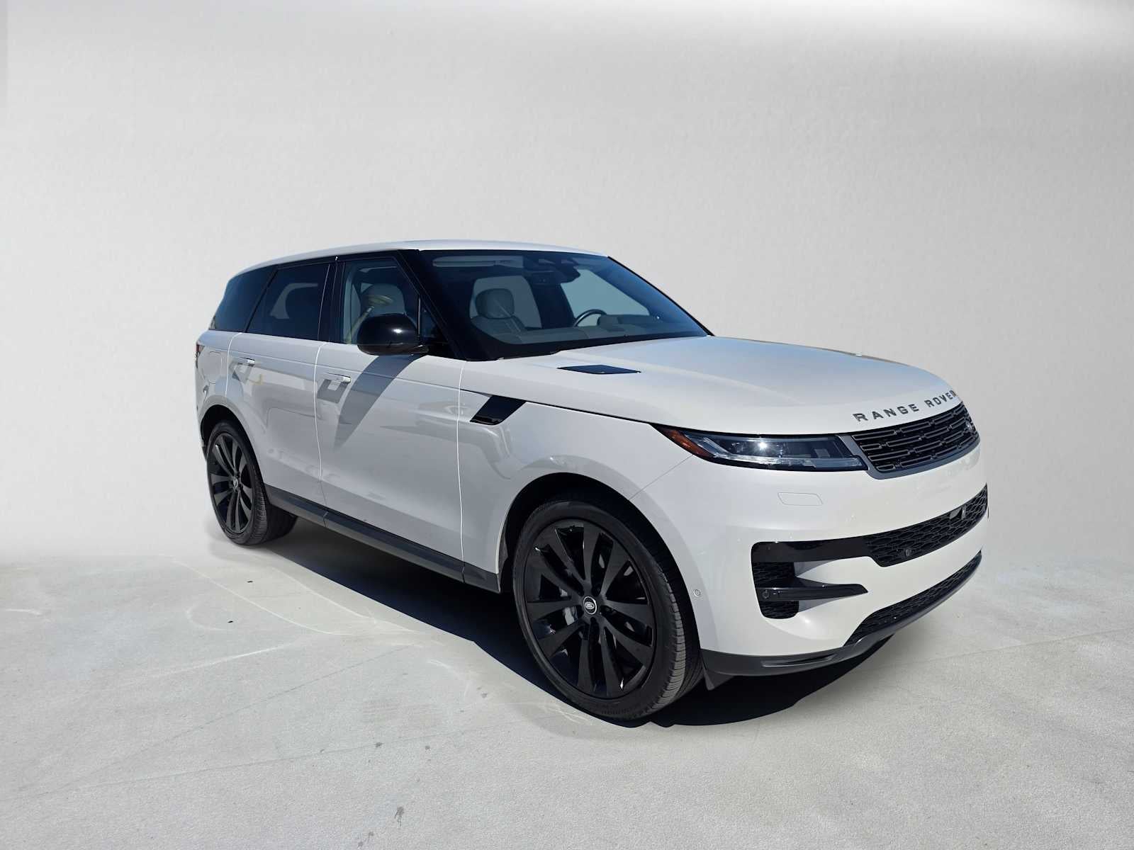 2024 Land Rover Range Rover Sport SE