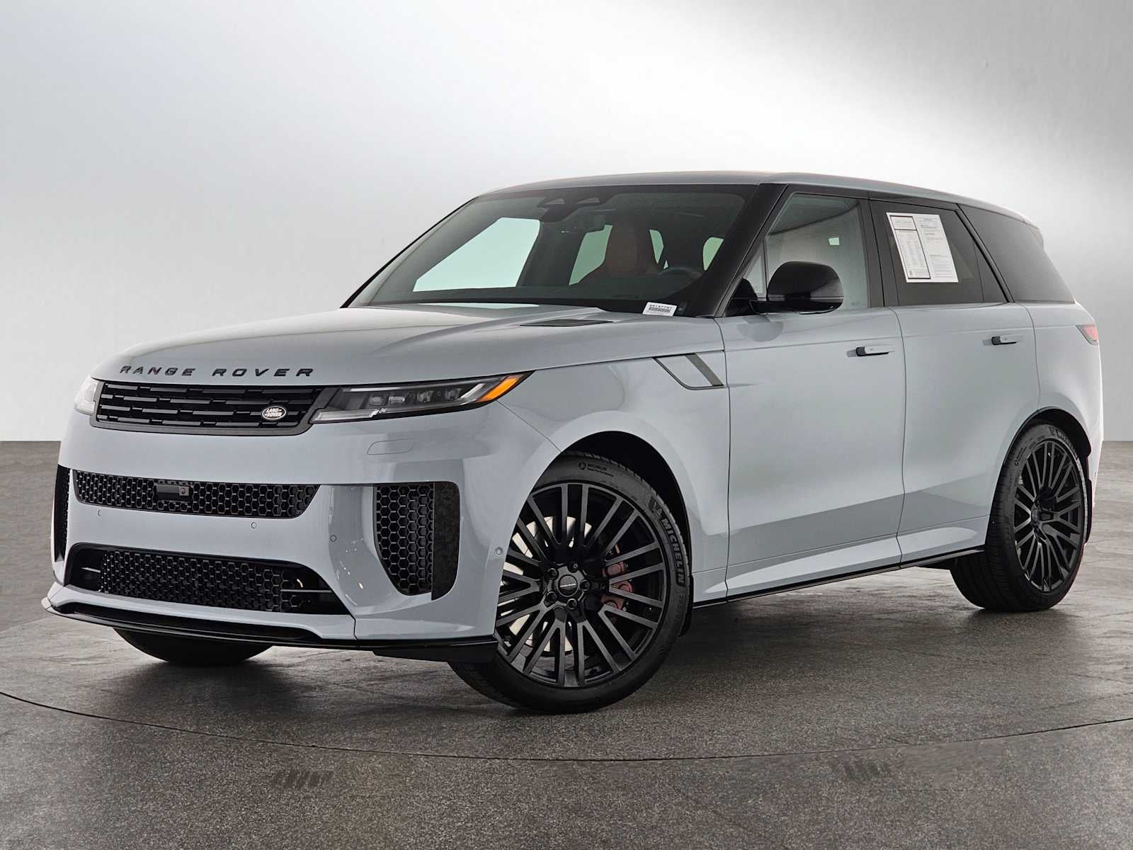 2026 Land Rover Range Rover Sport SV