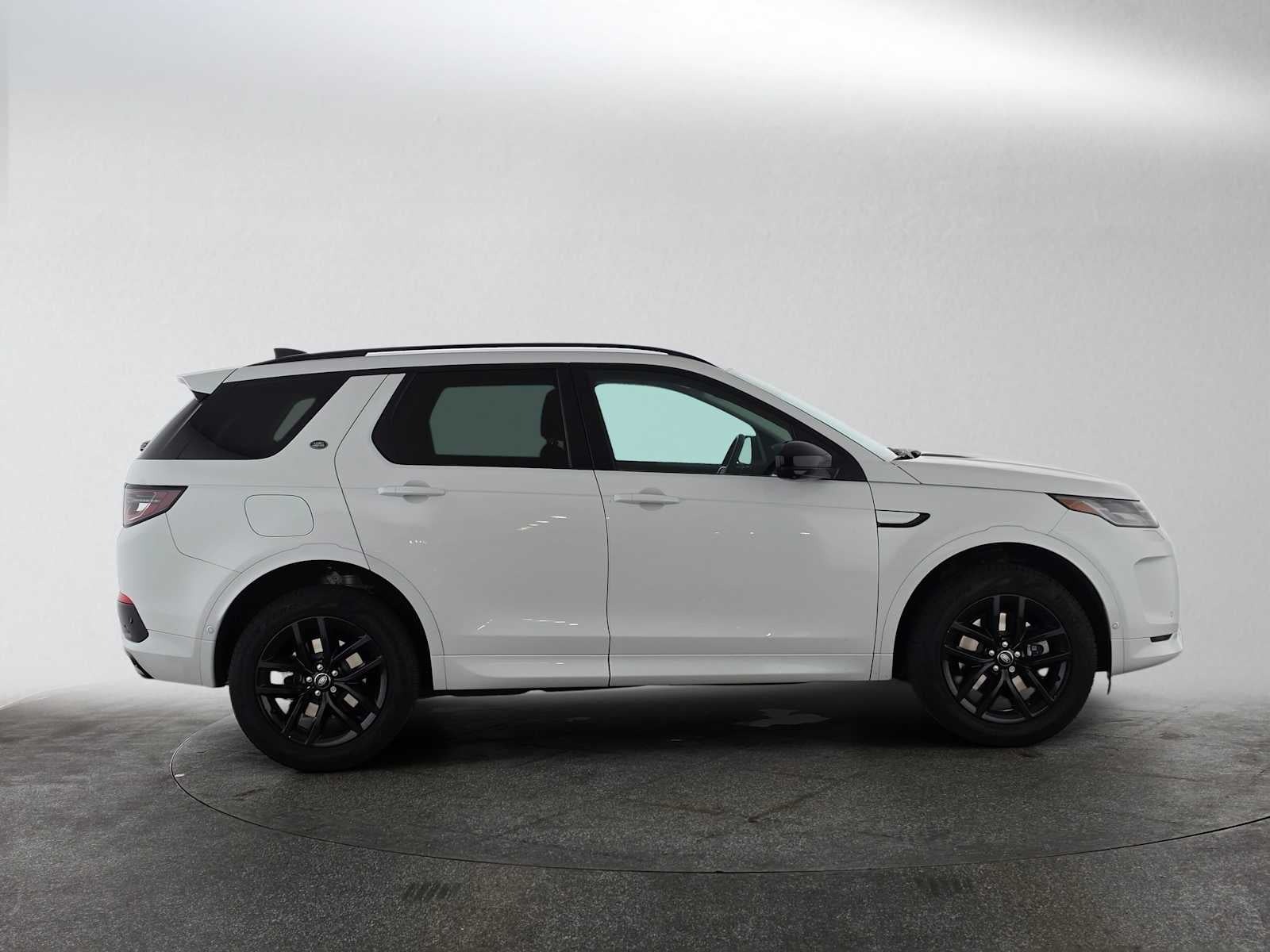 2025 Land Rover Discovery Sport S