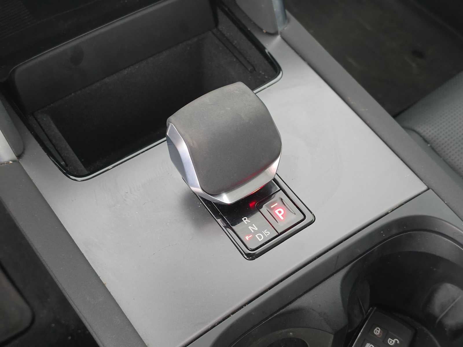2025 Land Rover Discovery Sport S