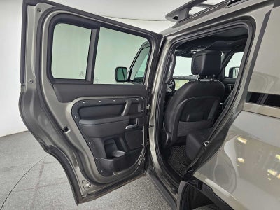 2025 Land Rover Defender X-Dynamic SE