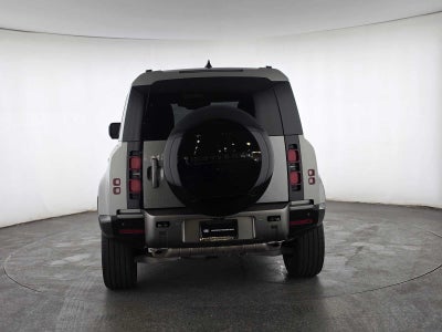 2025 Land Rover Defender X-Dynamic SE