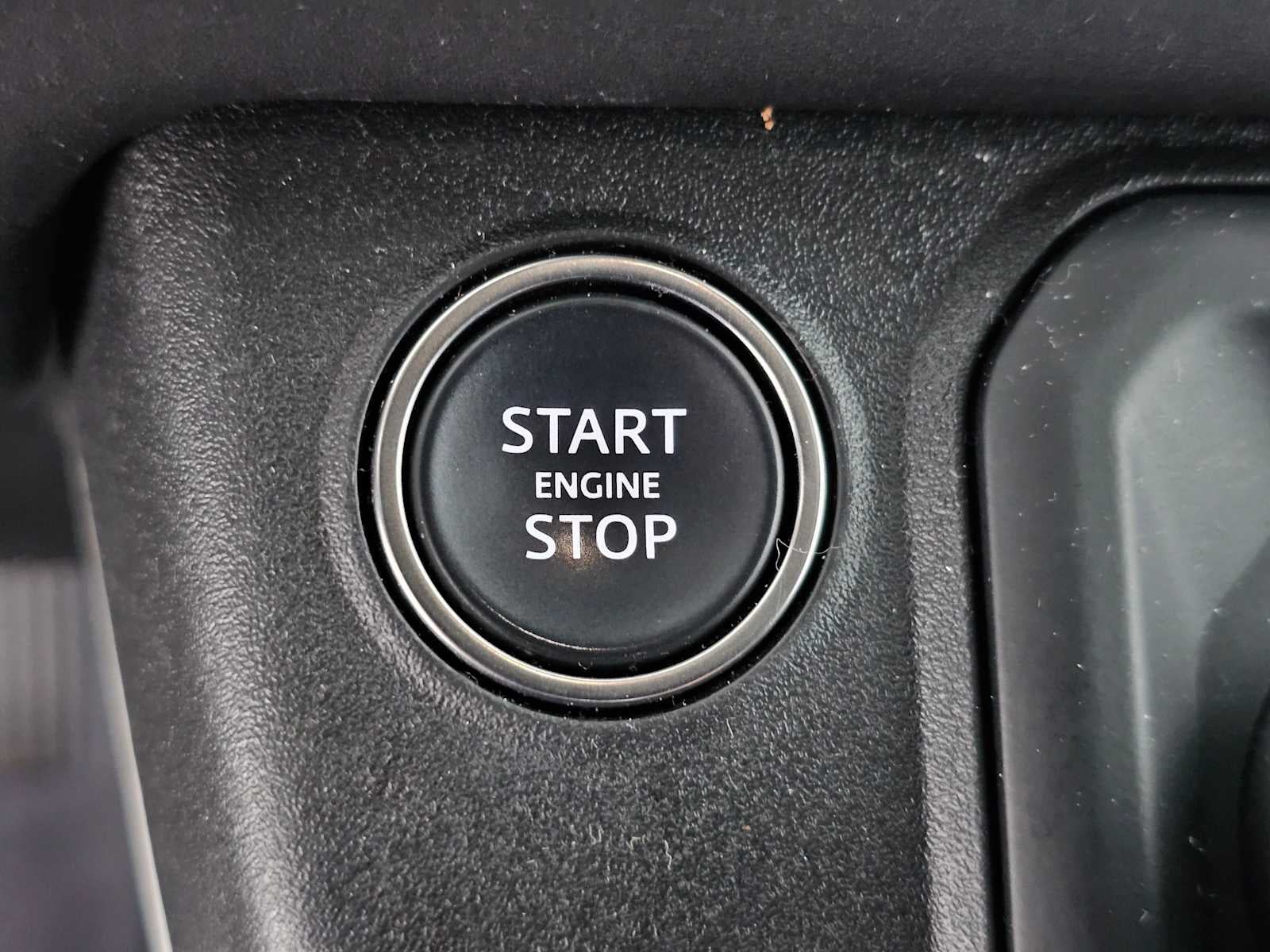 2024 Land Rover Defender X-Dynamic SE
