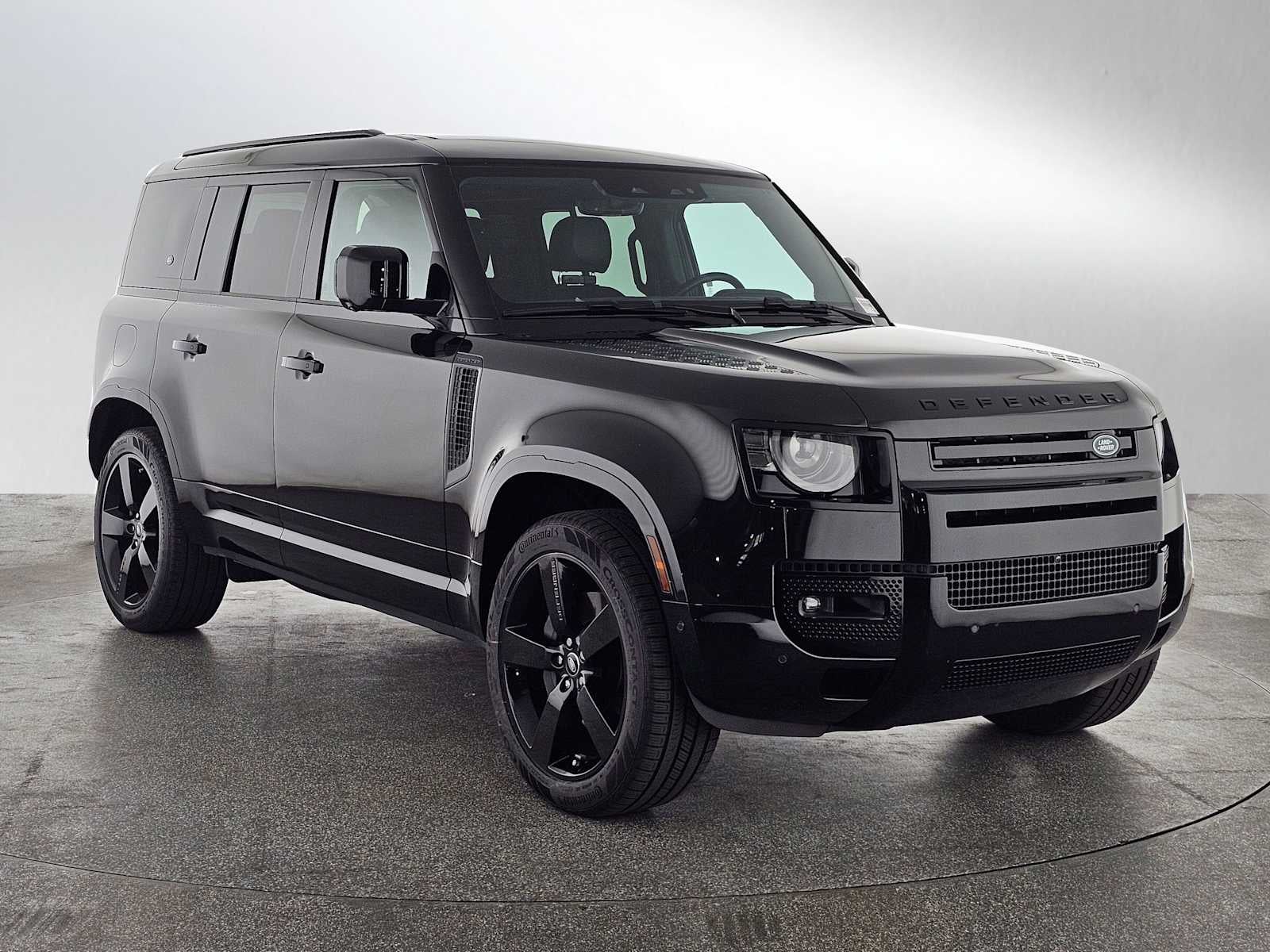 2024 Land Rover Defender X-Dynamic SE