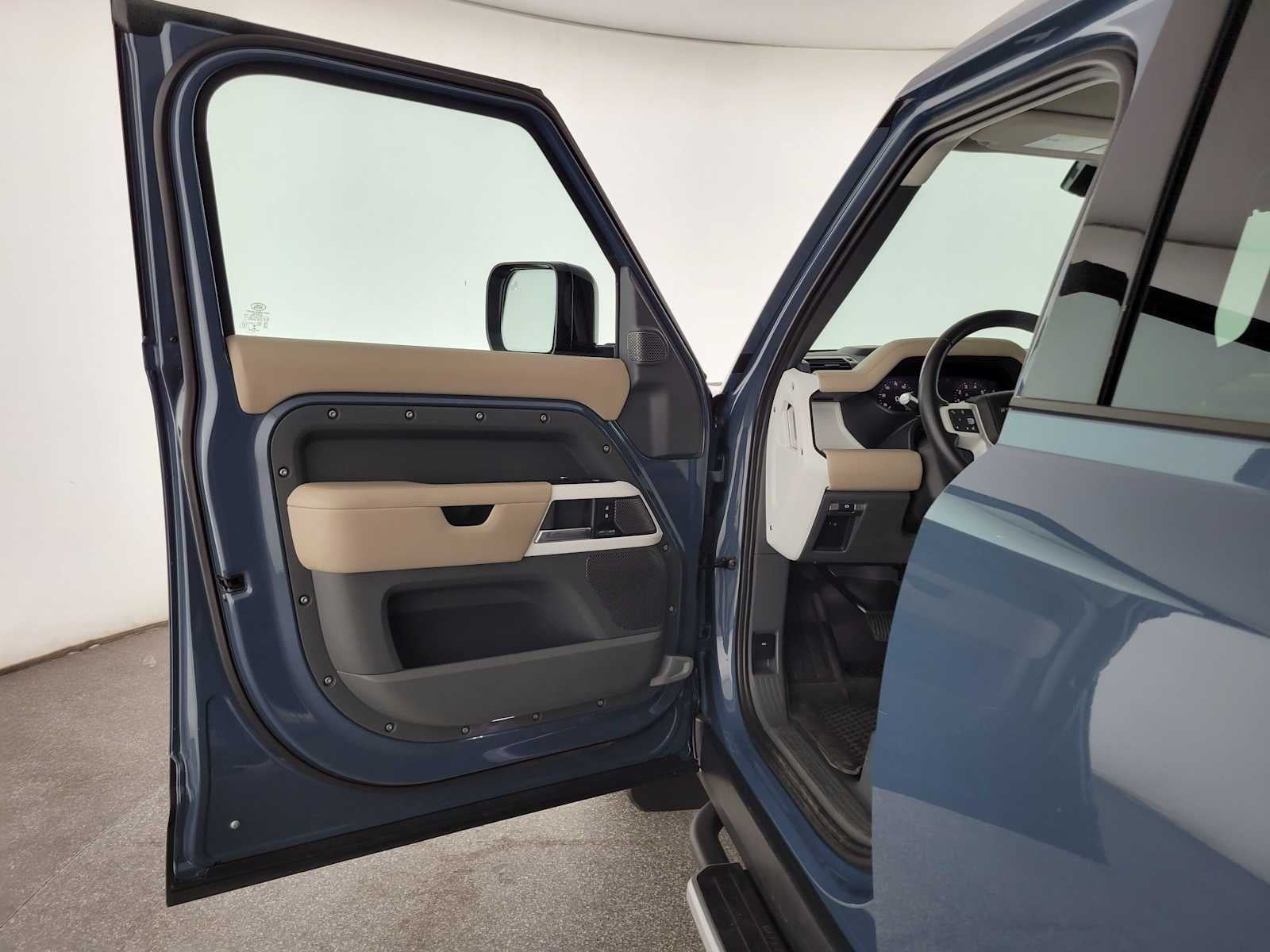 2020 Land Rover Defender HSE