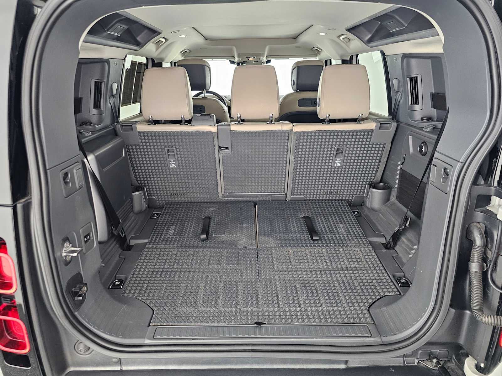 2020 Land Rover Defender HSE