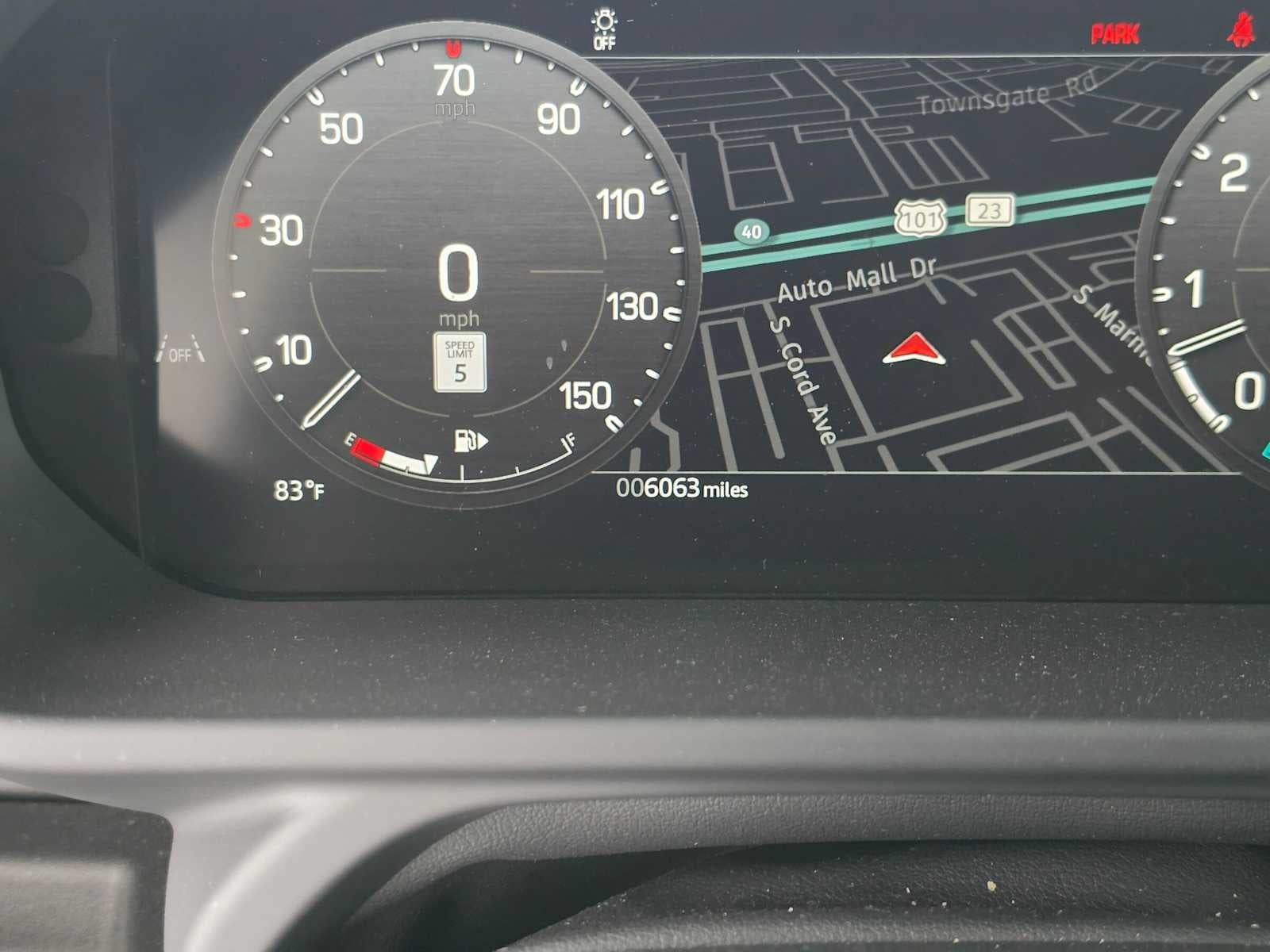 2024 Land Rover Defender V8