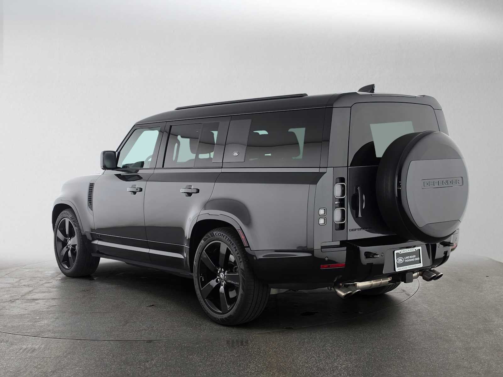 2024 Land Rover Defender V8
