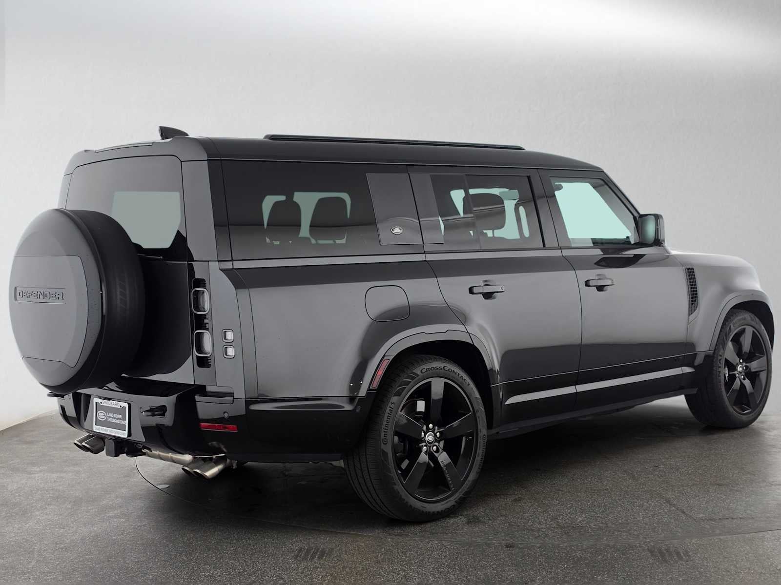 2024 Land Rover Defender V8