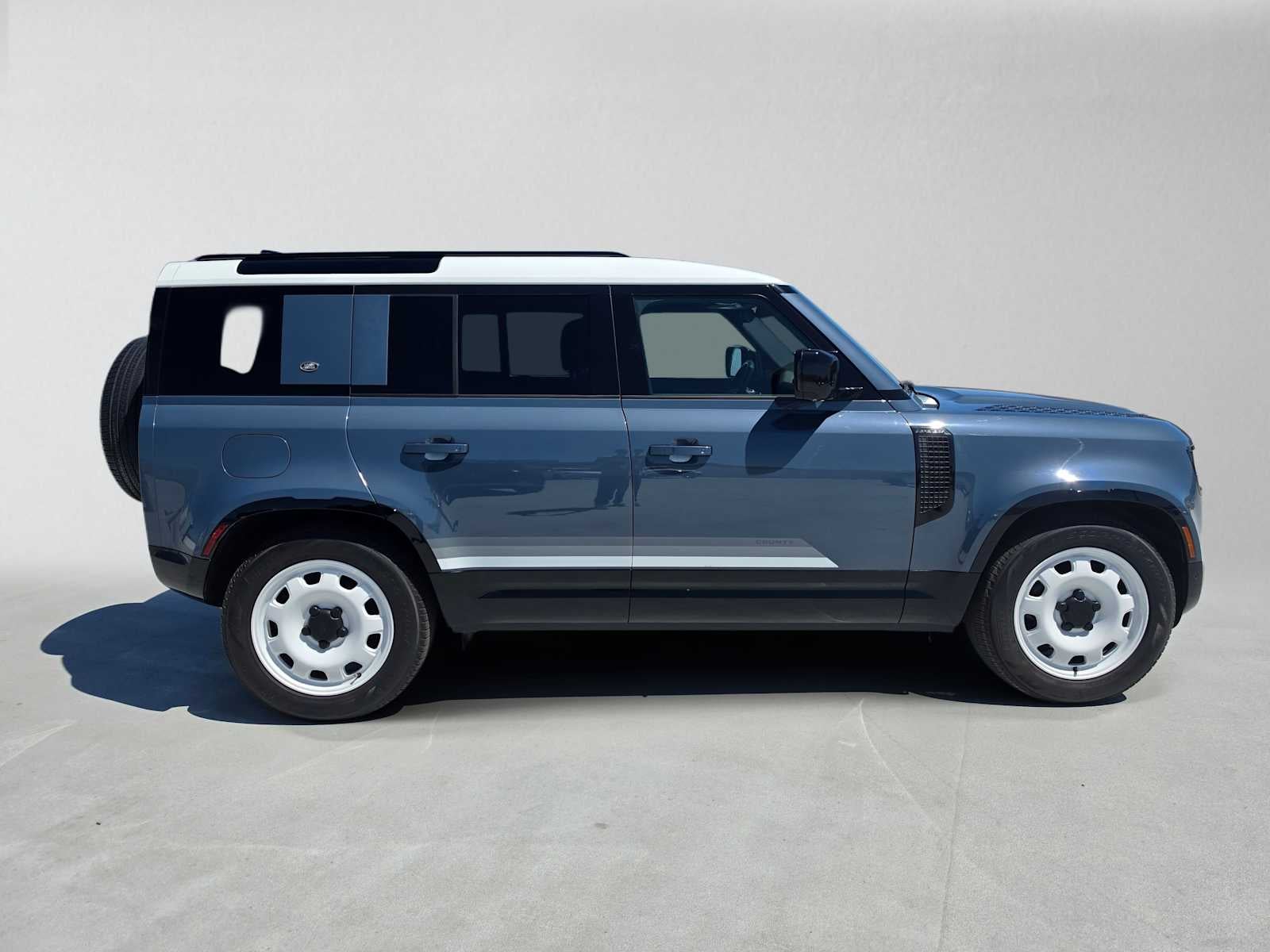 2024 Land Rover Defender S