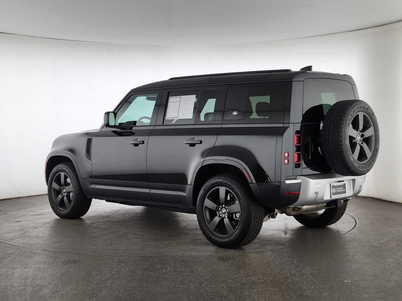 2024 Land Rover Defender S