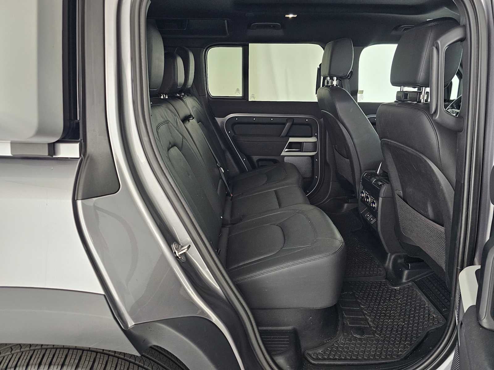 2023 Land Rover Defender S