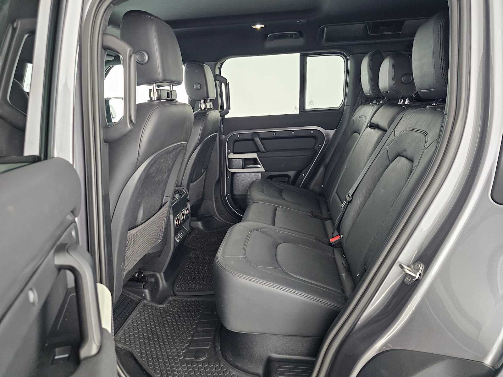 2023 Land Rover Defender S