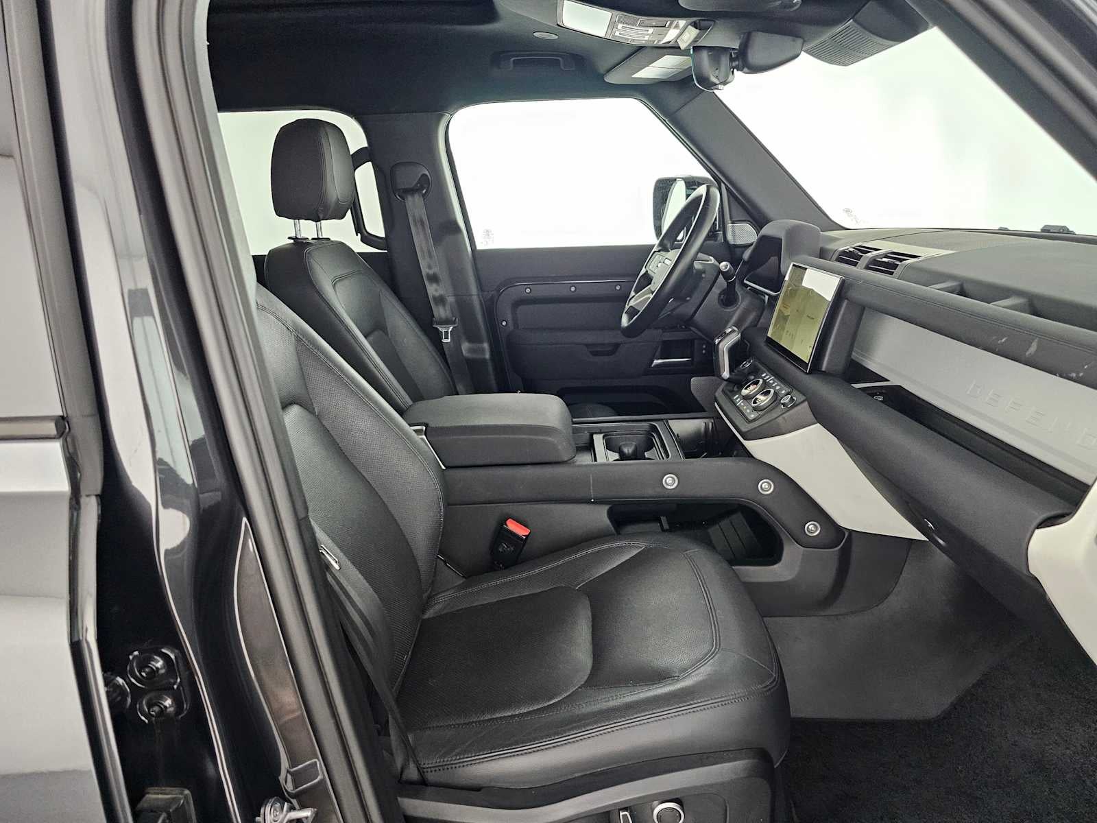 2023 Land Rover Defender S