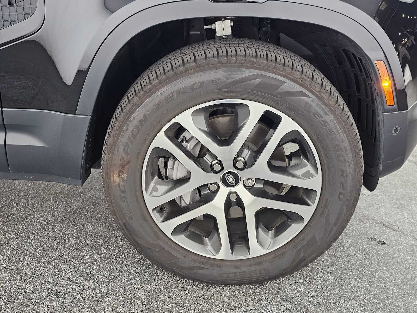 2025 Land Rover Defender S