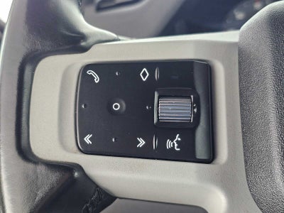 2023 Land Rover Defender SE