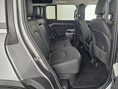 2023 Land Rover Defender SE