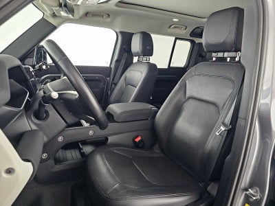 2023 Land Rover Defender SE