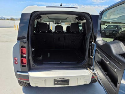 2022 Land Rover Defender SE