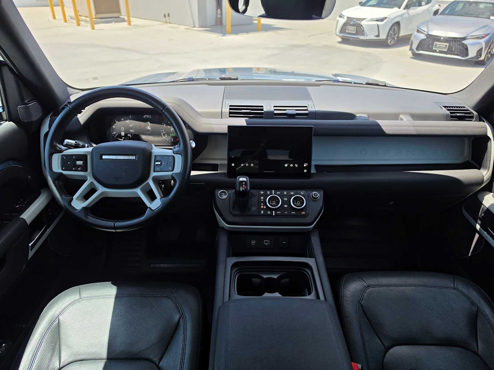2022 Land Rover Defender SE