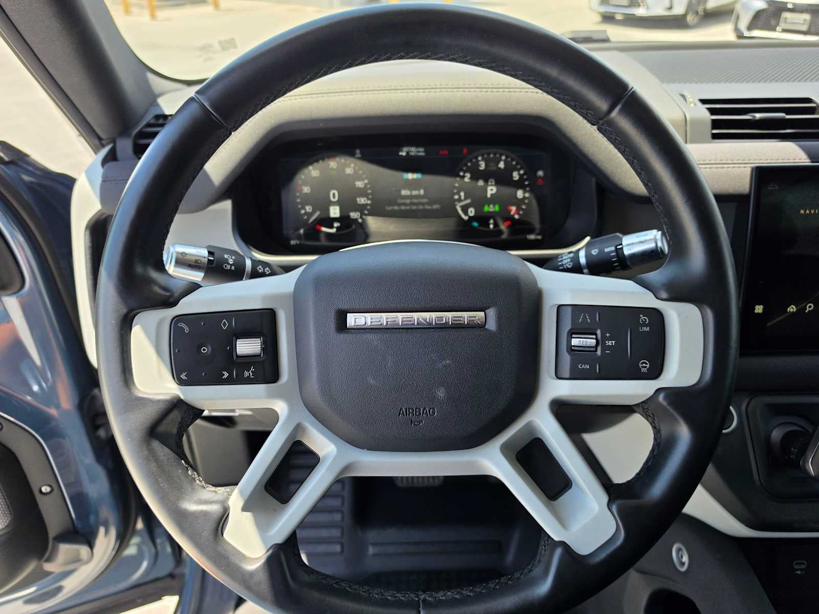 2022 Land Rover Defender SE