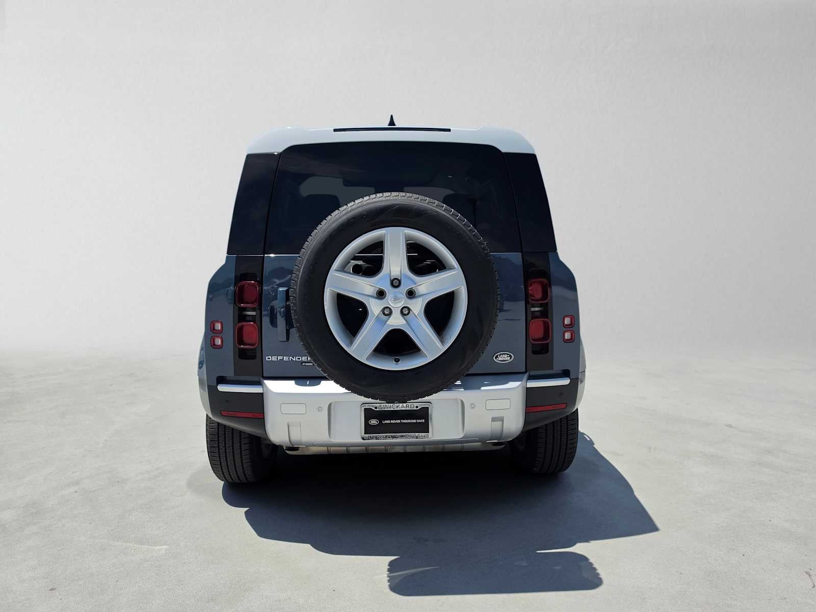 2022 Land Rover Defender SE