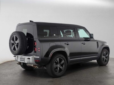 2024 Land Rover Defender SE