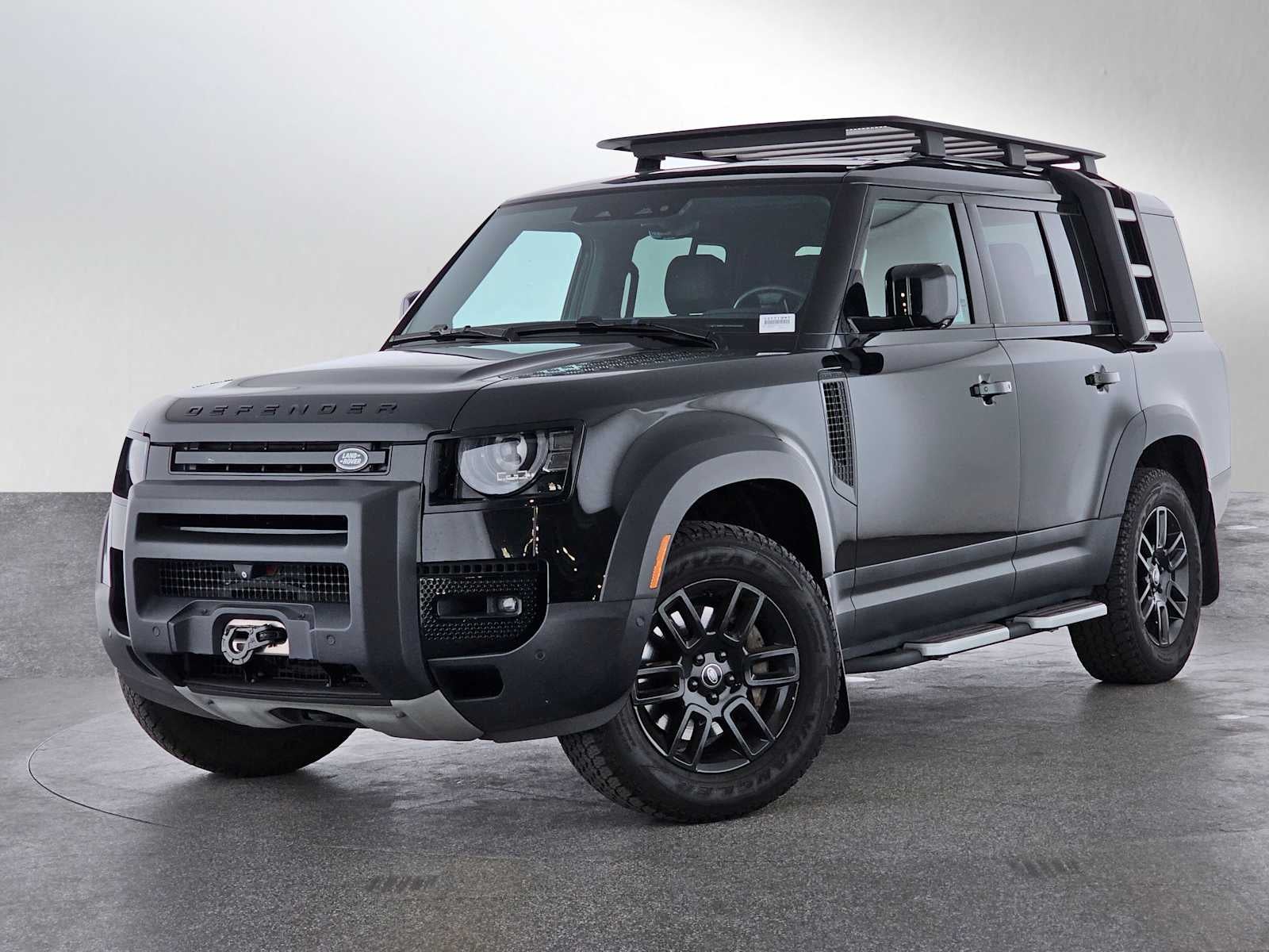 2023 Land Rover Defender SE