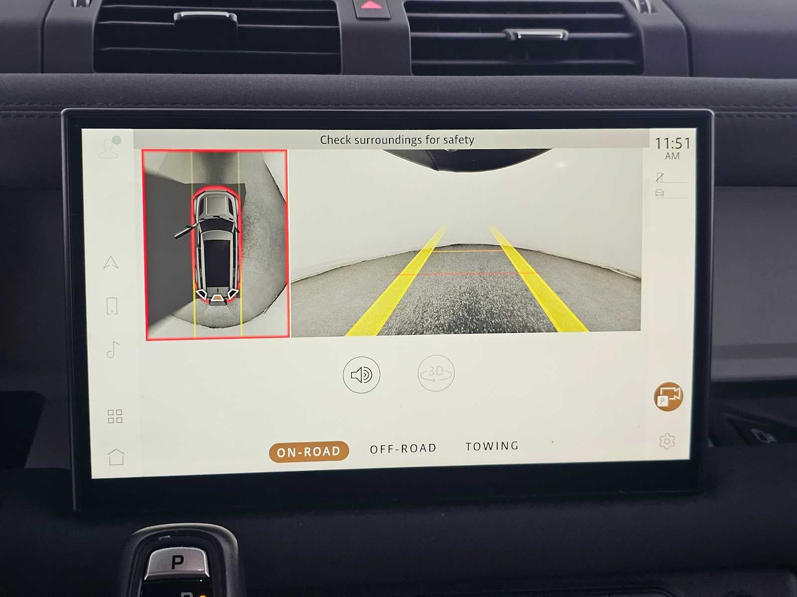 2023 Land Rover Defender SE