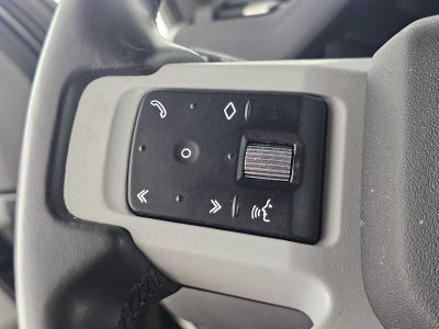 2023 Land Rover Defender SE