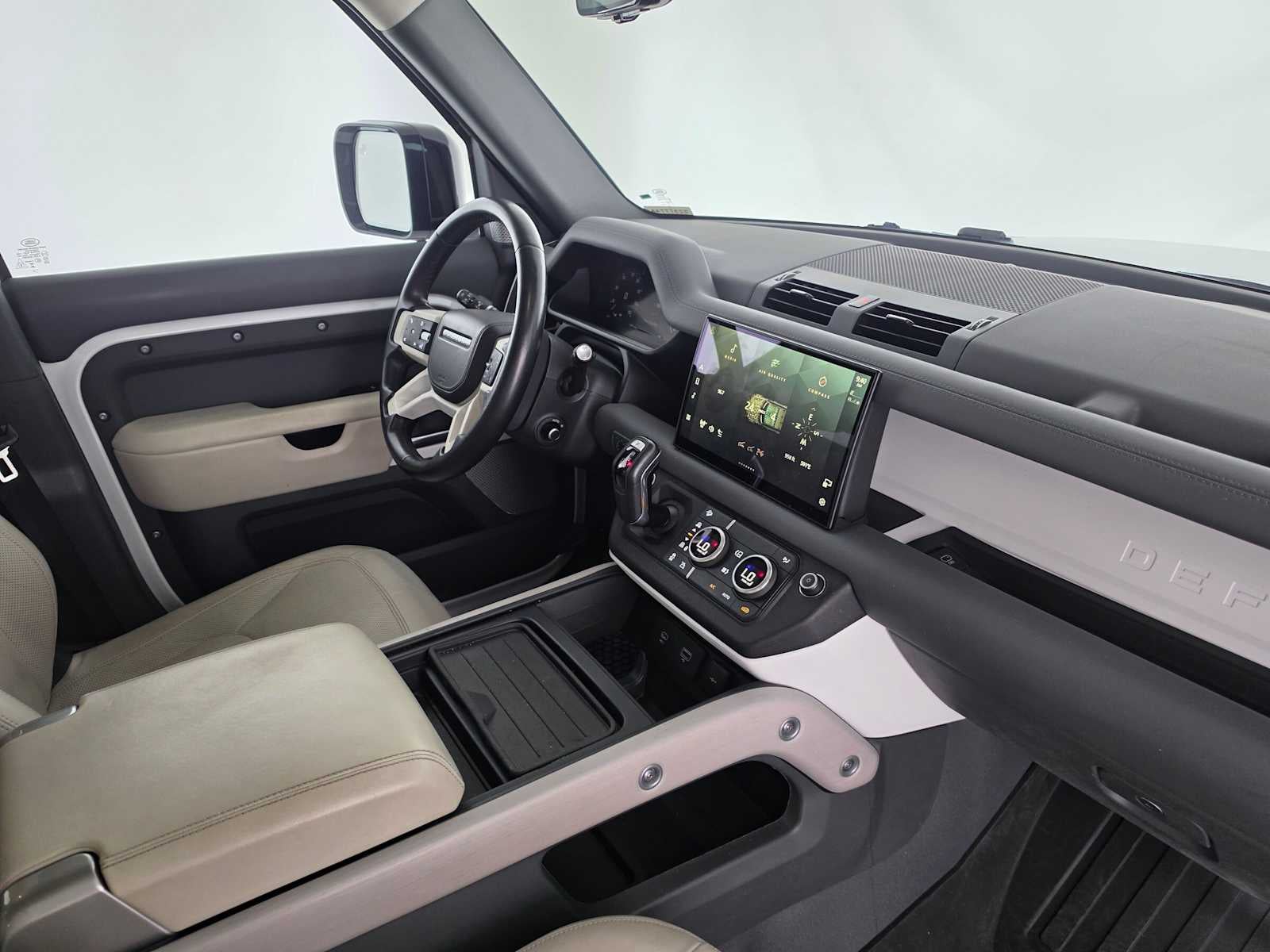 2023 Land Rover Defender First Edition