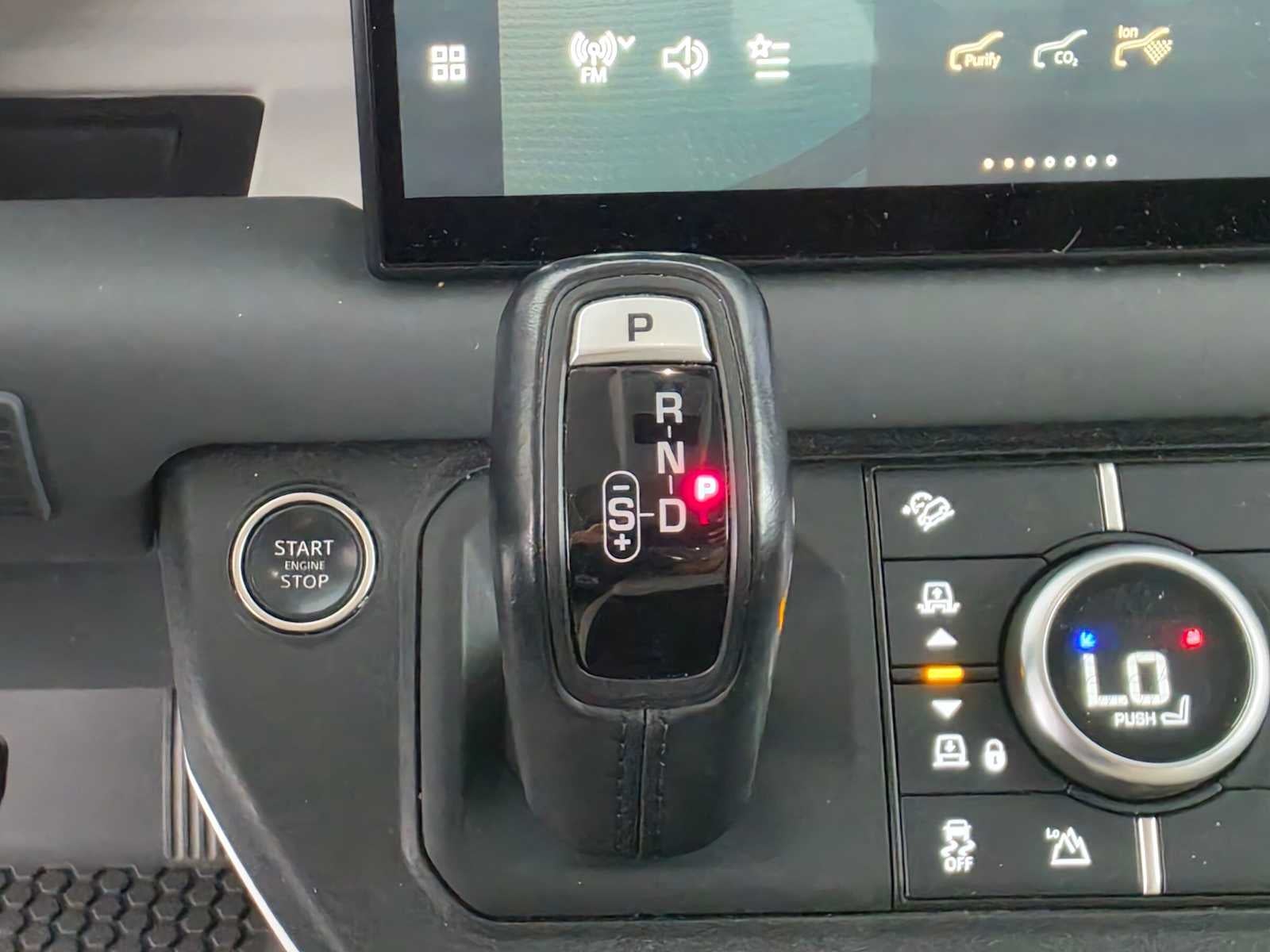 2023 Land Rover Defender First Edition
