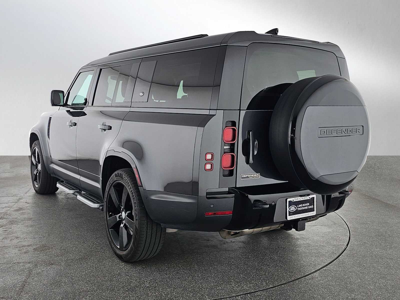 2023 Land Rover Defender First Edition