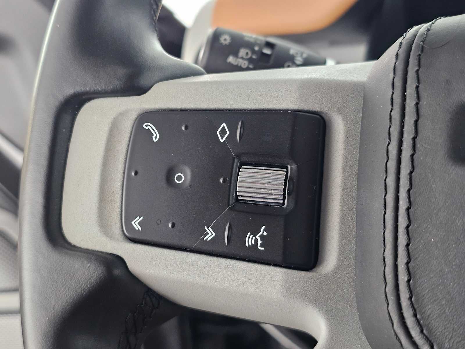 2023 Land Rover Defender First Edition