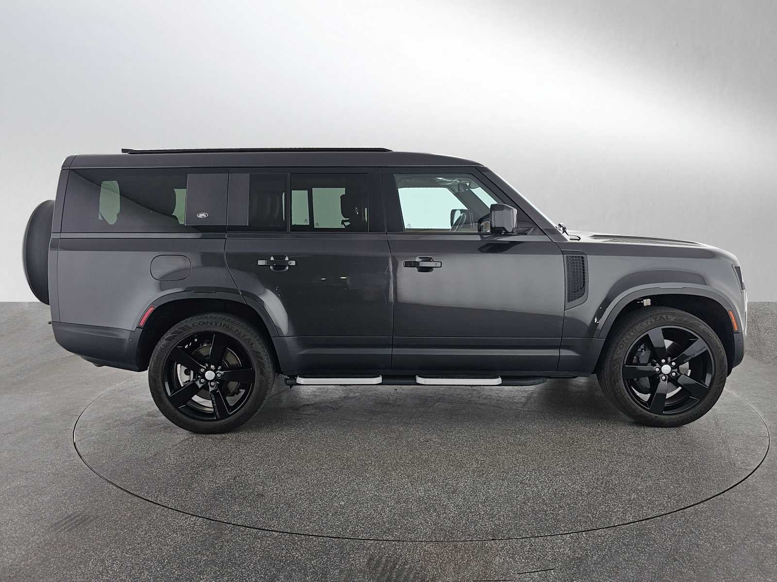 2023 Land Rover Defender First Edition