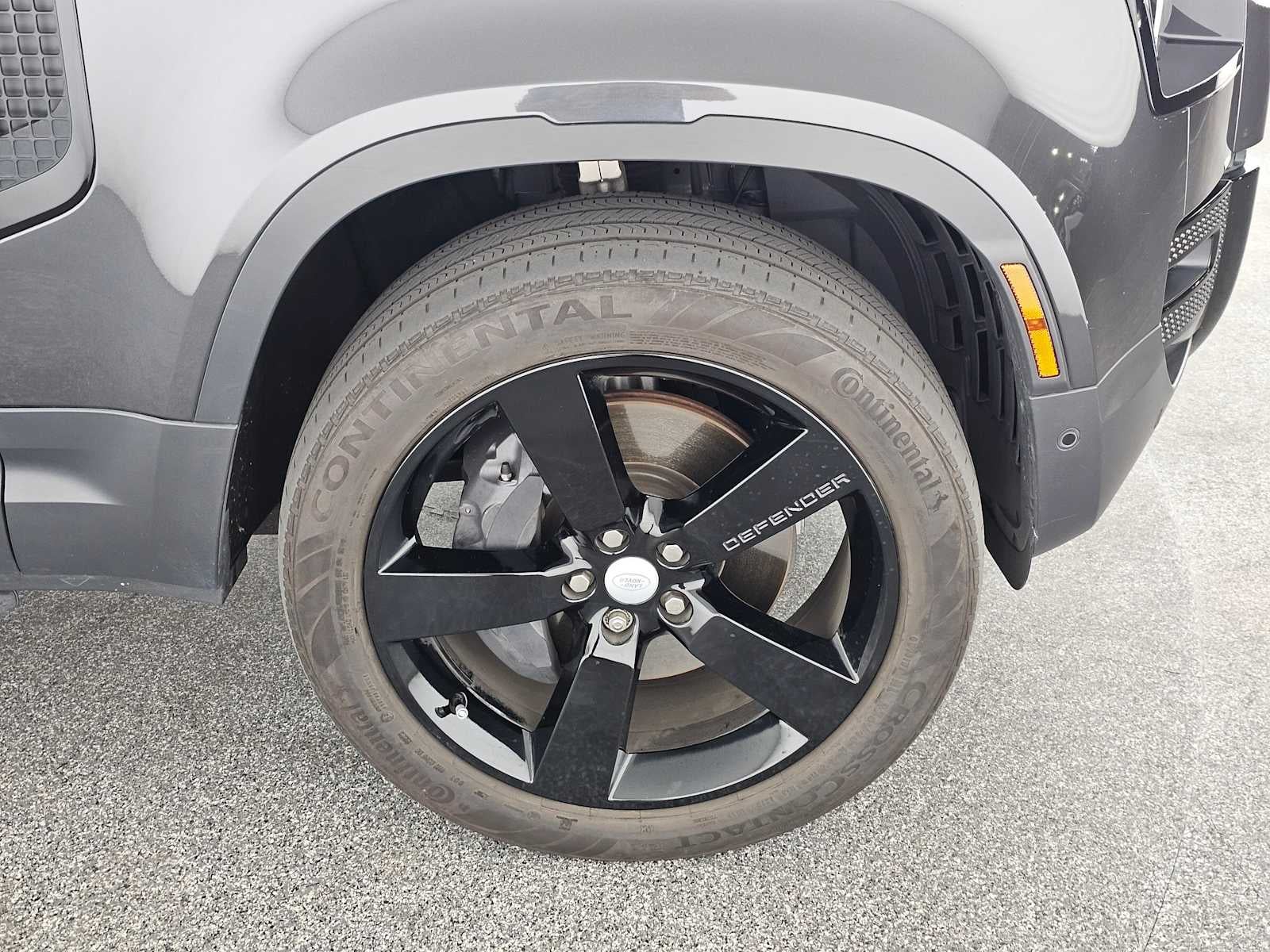 2023 Land Rover Defender First Edition