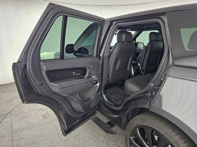 2025 Land Rover Range Rover SE