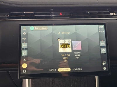 2025 Land Rover Range Rover SE