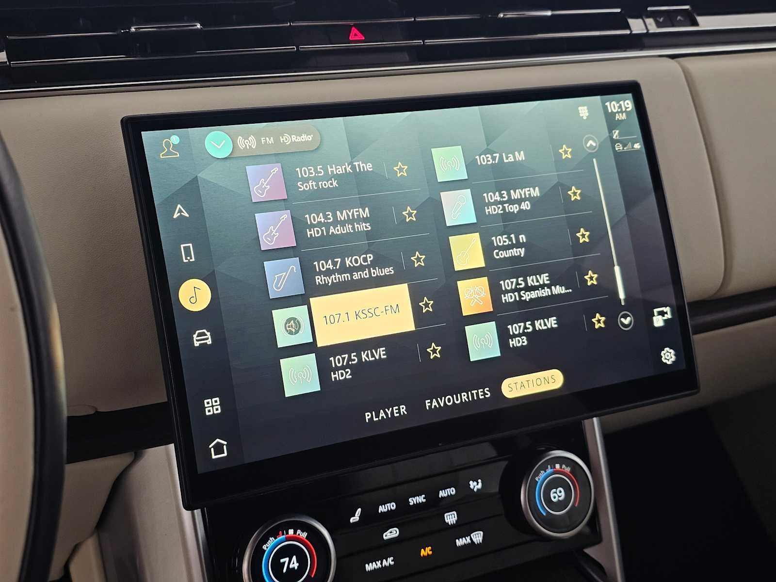 2023 Land Rover Range Rover SE