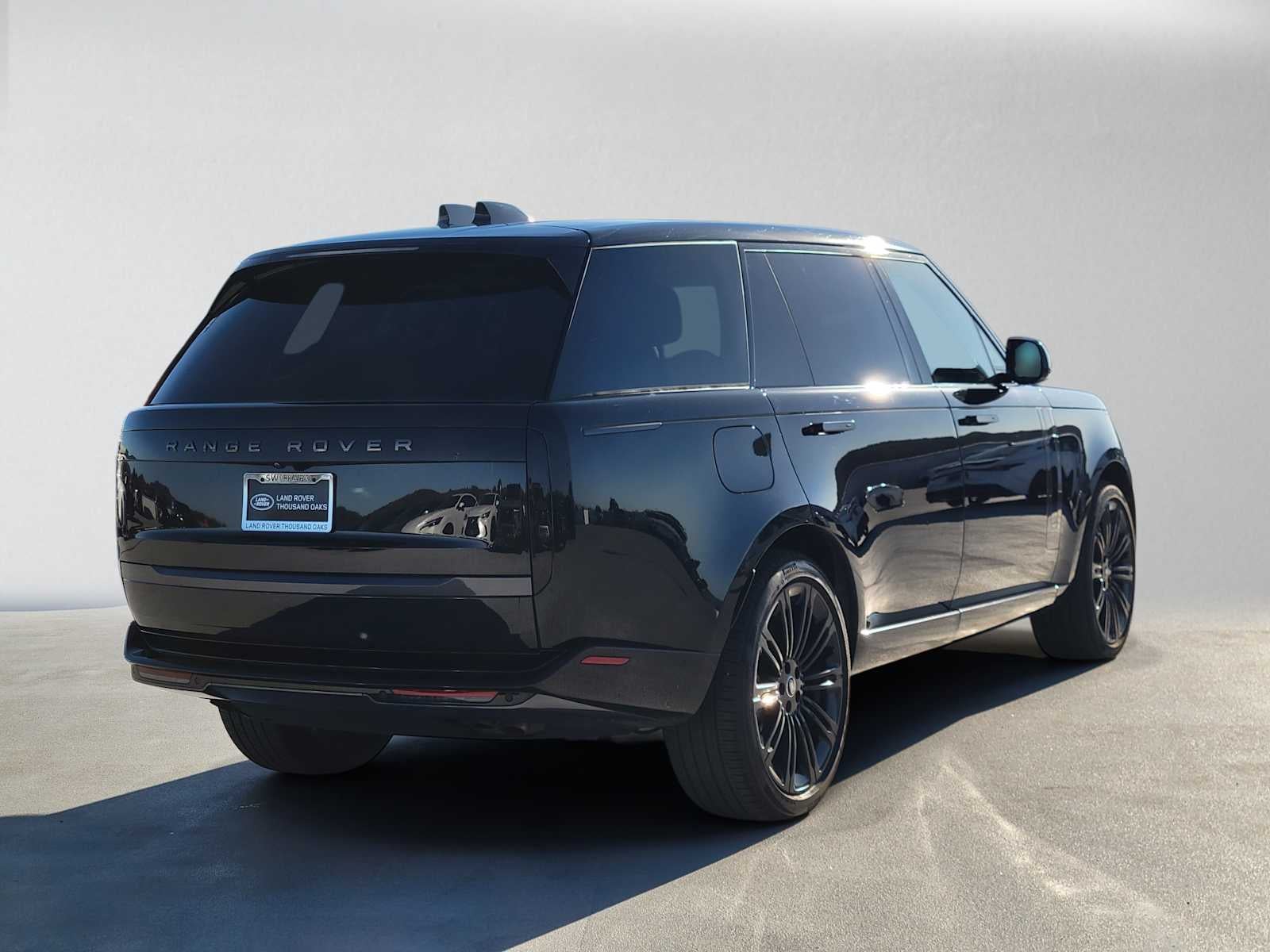 2025 Land Rover Range Rover SE
