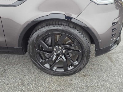 2025 Land Rover Discovery Dynamic SE