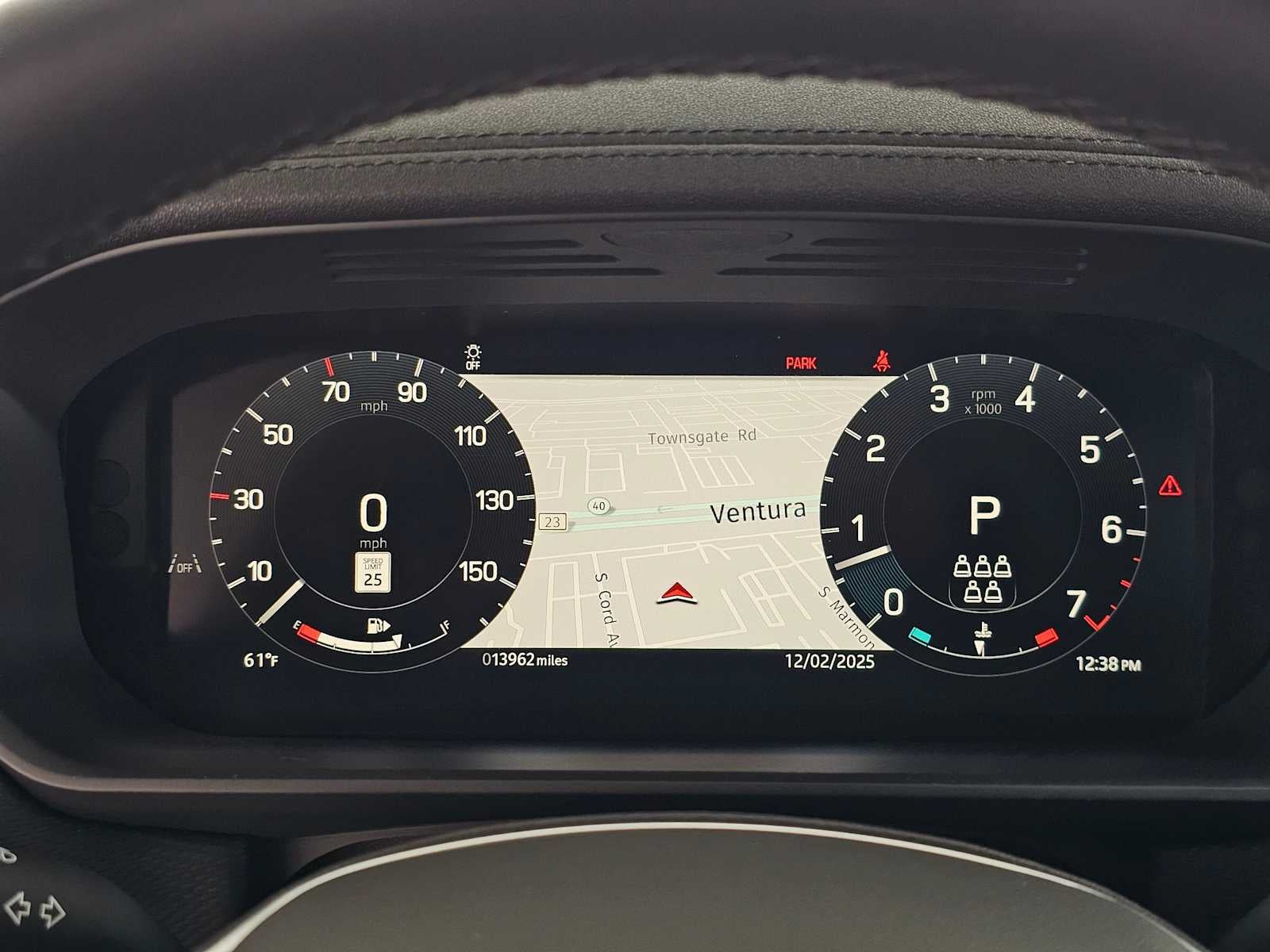 2024 Land Rover Discovery Dynamic SE