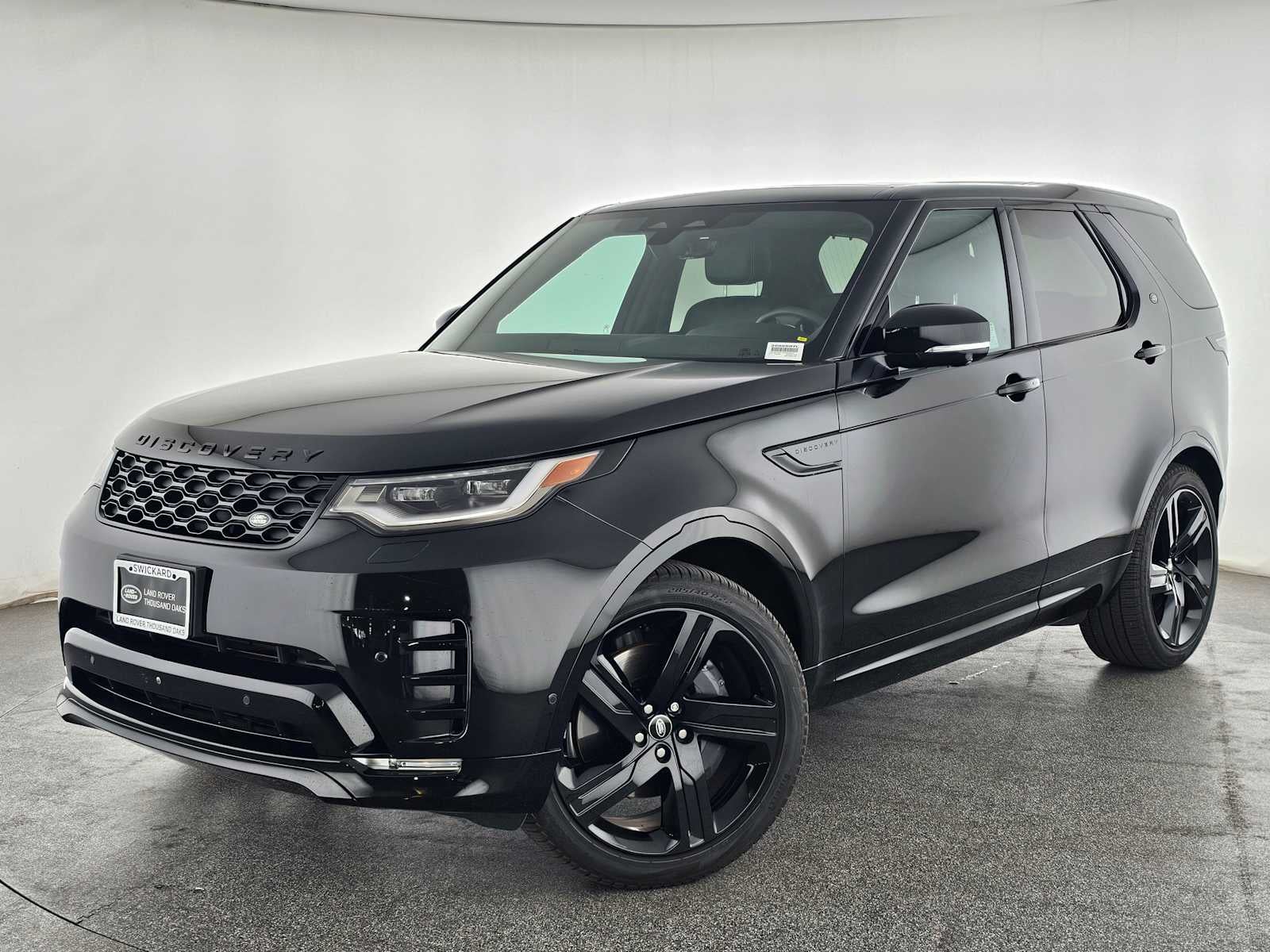 2025 Land Rover Discovery Dynamic SE
