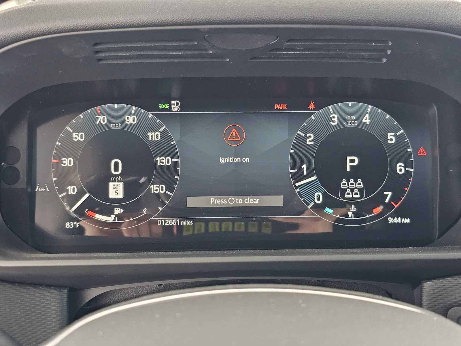 2025 Land Rover Discovery Dynamic SE