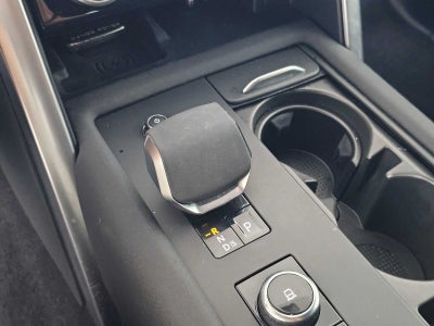2025 Land Rover Discovery Dynamic SE