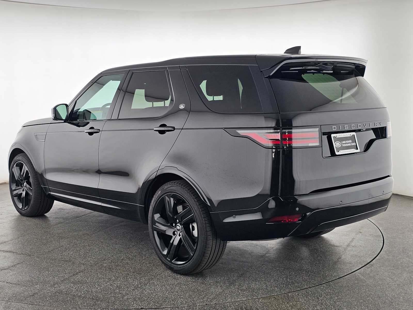 2025 Land Rover Discovery Dynamic SE