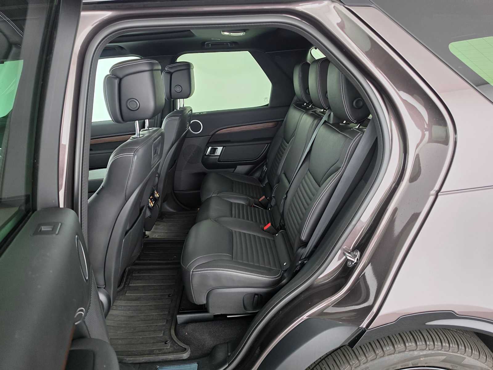 2025 Land Rover Discovery Dynamic SE