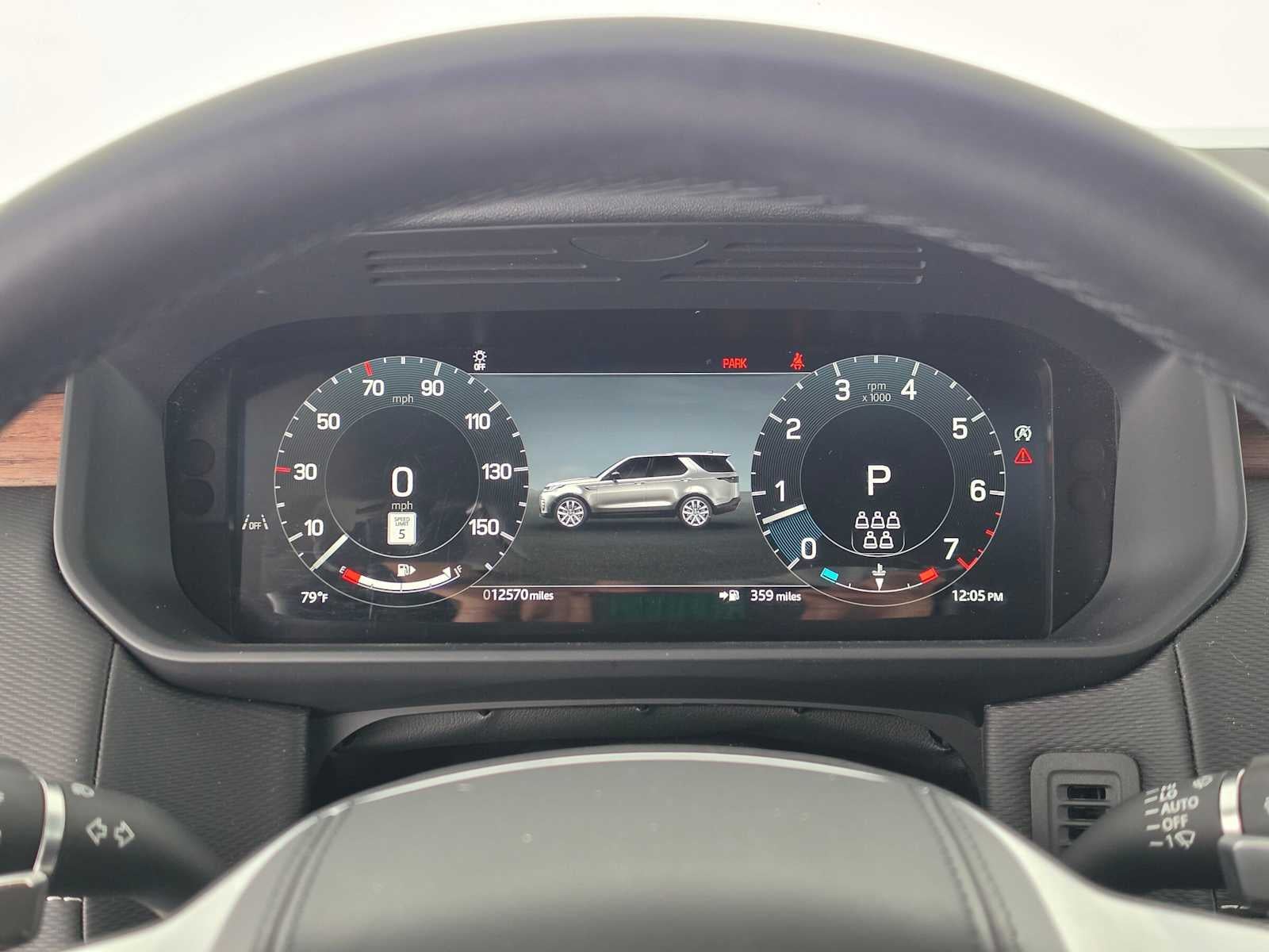 2025 Land Rover Discovery Dynamic SE